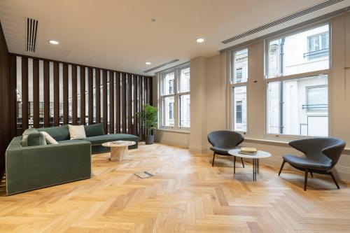 10 Throgmorton Avenue, City of London, London, EC2N