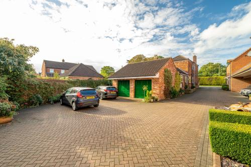Bleak House Farm, 1 Grovewood Road, Misterton, Doncaster, DN10