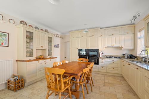 Bleak House Farm, 1 Grovewood Road, Misterton, Doncaster, DN10