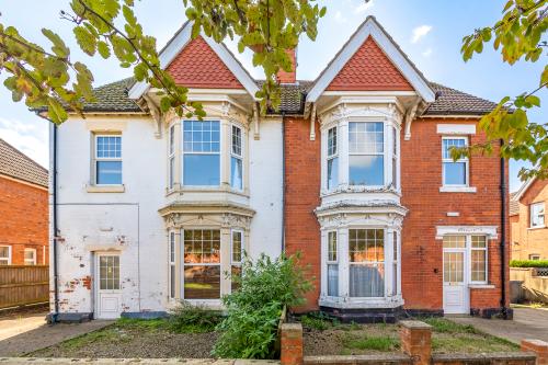 41-43 Algitha Road, Skegness, PE25
