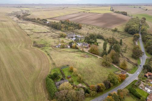 Grimblethorpe Hall Estate, A157, Grimblethorpe, Louth, LN11
