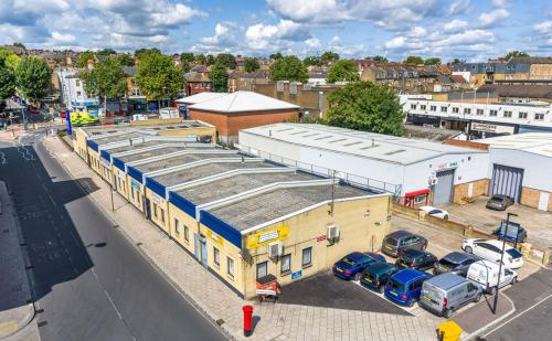 Unit 1 & 2, Barratt Industrial Park, Ernest Avenue, West Norwood, London, SE27