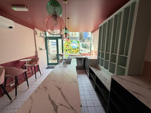 27 Duke Street, Brighton, BN1