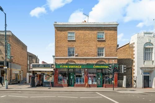 106-108 Denmark Hill, Camberwell, London, SE5