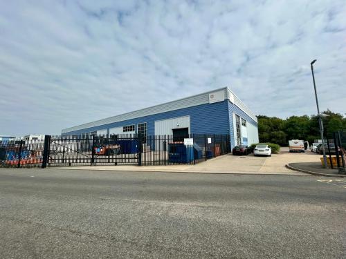 5&6, Heathrow South Cargo Centre, Girling Way, Heathrow, TW14