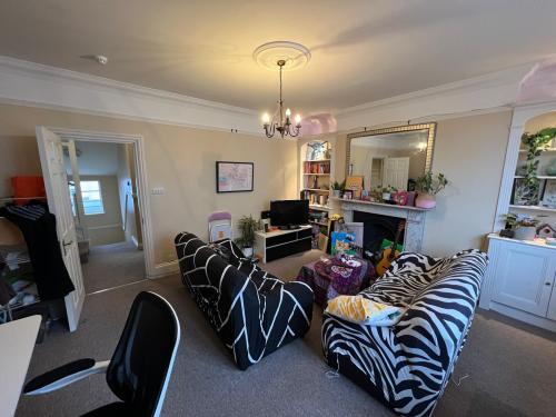 38 Queens Road, Brighton, BN1