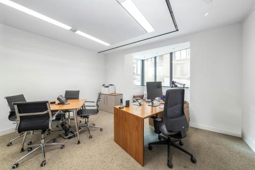 25 Bury Street, St James, London, SW1Y
