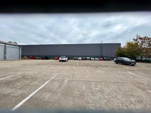 Unit B, Daytona Drive, Colthrop, Thatcham, RG19