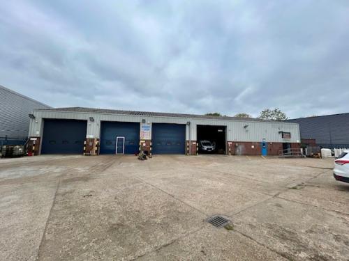 Unit A & Yard, Daytona Drive, Colthrop, Thatcham, RG19