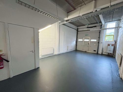 14, Farnborough Business Centre, Eelmoor Road, Farnborough, GU14