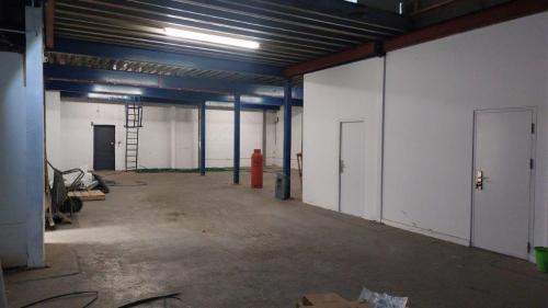 Unit 4 Romeo Business Centre, Purfleet Industrial Park, Juliet Way, Purfleet, RM15