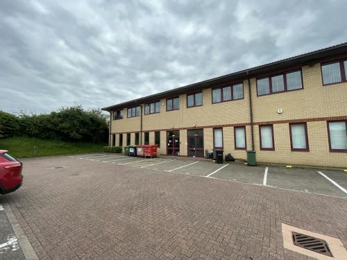 Unit 4, Thame Park Business Centre, Wenman Road, Thame, OX9