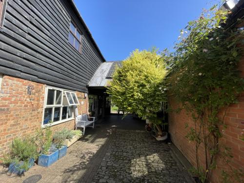 Offices F1 & F2 Offices F1 & F2 Jordan's Courtyard, Upper High Street, Thame, OX9