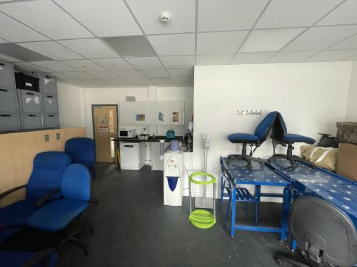 Unit 5 Tavis House, Haddenham Business Park, Haddenham, HP17
