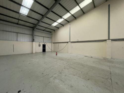 Unit 9, Vale Industrial Estate, Southern Road, Aylesbury, HP19