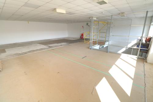 Holmethorpe Industrial Estate, 25 Ormside Way, Redhill, RH1