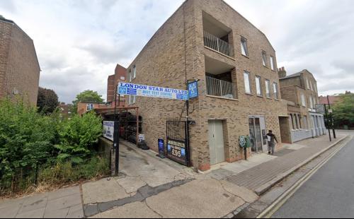 2A Denmark Road, Camberwell, London, SE5