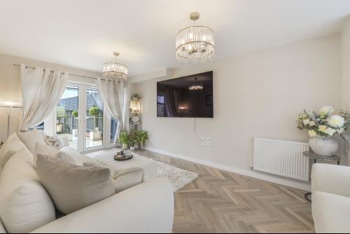 Estate, 26 Silver Birch Road, Ashford, TN27