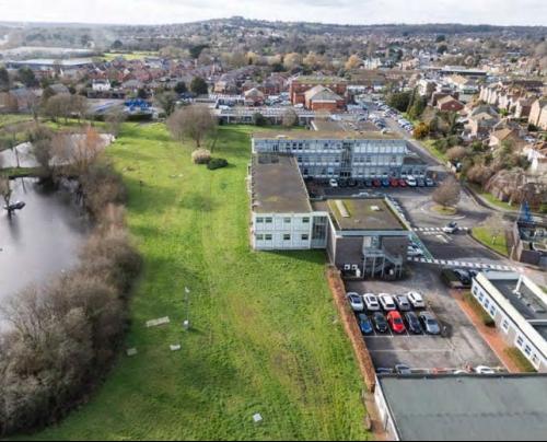 4.57 Acres, West Street, Havant, PO9