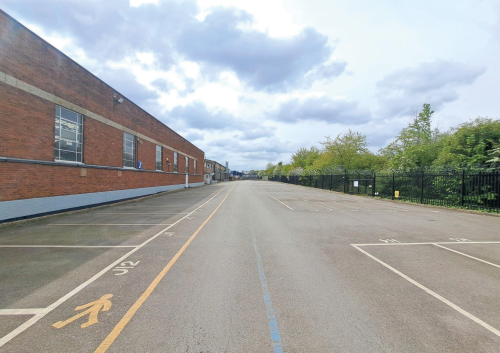 41,500 sqft, Jutsums Lane, Romford, RM1