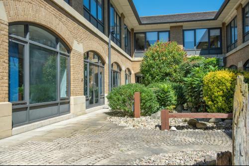 Unit 6 Meadway Court, Rutherford Close, Stevenage, SG1