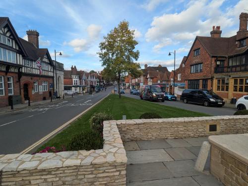 Kings House, 20 High Street, Haslemere, GU27