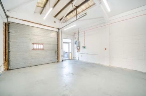 Unit 14, Robert Cort Industrial Estate, Britten Road, Reading, RG2