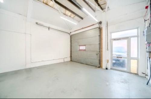 Unit 14, Robert Cort Industrial Estate, Britten Road, Reading, RG2