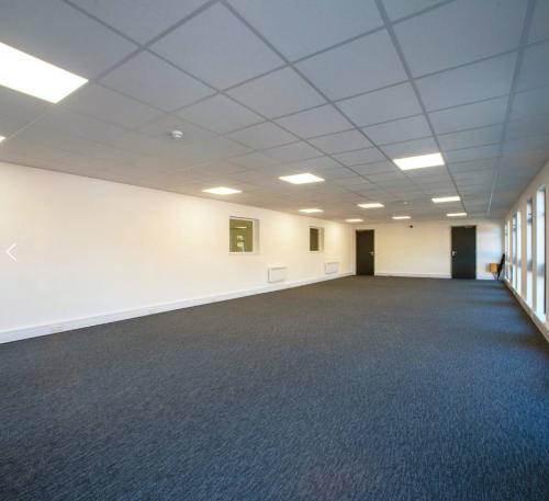 Unit 10, Kingsland Business Park, Bilton Road, Basingstoke, RG24
