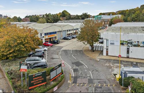 Unit 8, Nimrod Industrial Estate, Reading, RG2