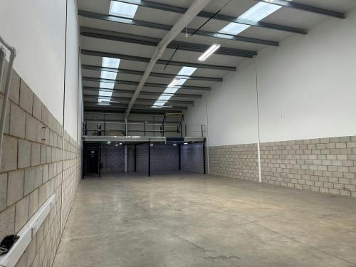 Unit 29/30, Anglo Business Park, Smeaton Close, Aylesbury, HP19