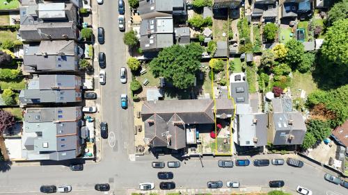 0.037 Acres The Willoughby Arms, 47 Willoughby Road, Kingston upon Thames, KT2