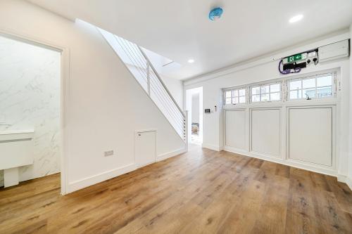 Draycott Mews, Parsons Green, London, SW6
