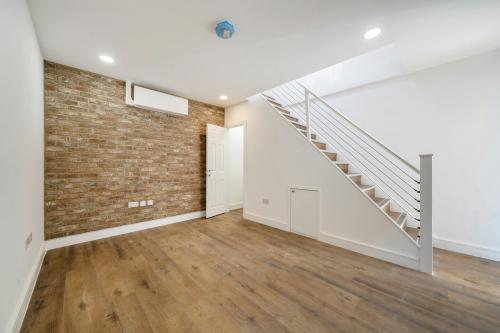 Draycott Mews, Parsons Green, London, SW6
