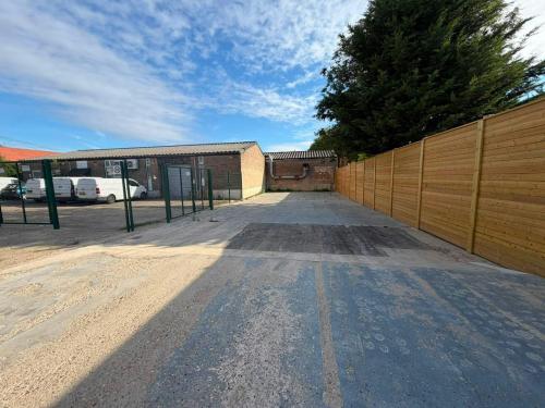 5-7, Reed Industrial Estate, Plantation Road, Amersham, HP6