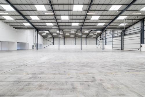 Unit B, 8 Laporte Way, Luton, LU4
