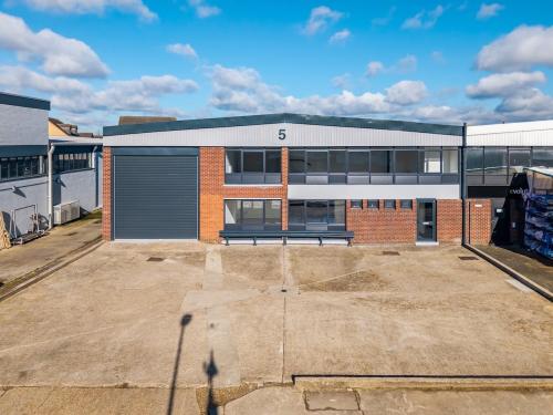 Unit 5 Eldon Way, Biggleswade, SG18