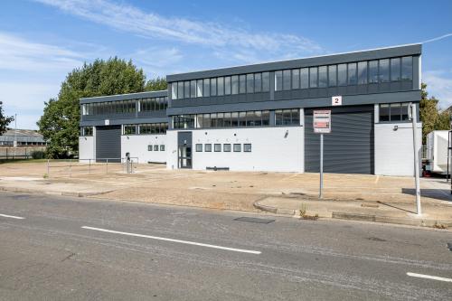 Unit 2 Eldon Way, Biggleswade, SG18
