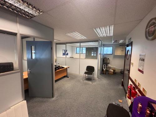Unit 8, Hounslow Business Park, Alice Way, Hounslow, TW3