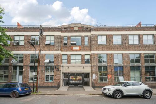 Unit F Anton Studios, 2-8 Anton Street, Hackney, London, E8