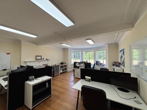 Christchurch Suite Ashurst Lodge, Lyndhurst Road, Ashurst, Southampton, SO40