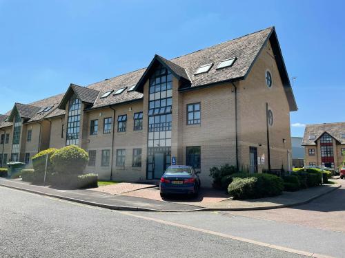 4 Milbanke Court, Milbanke Way, Bracknell, RG12