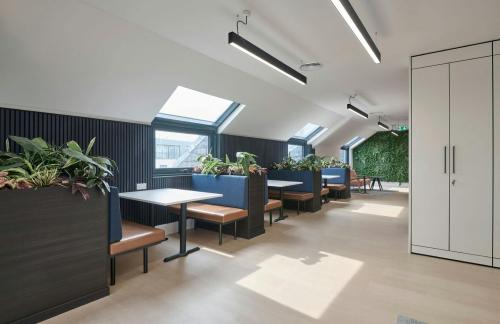 Sovereign House, 1-2 South Parade, Leeds, LS1