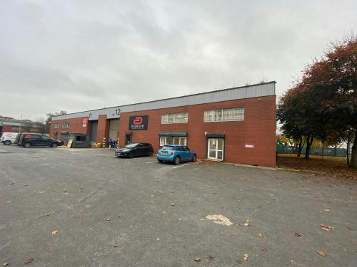 Unit 12, Parkside Industrial Estate, Glover Way, Leeds, LS11