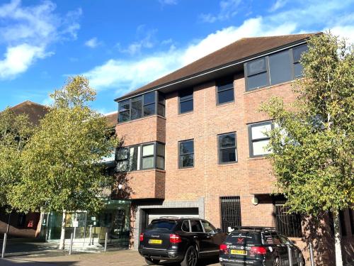 Suite 6 The Hub, (104), 14 Station Road, Henley-on-Thames, RG9