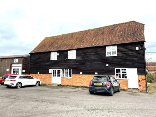Parfitts Farm The Tithe Barn, Wokingham, Eversley Cross, RG27