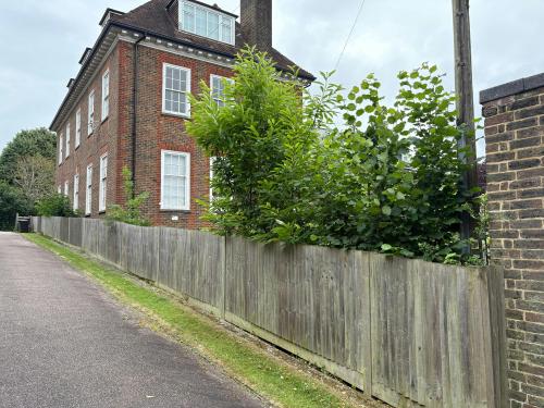 Hill Place, London Road, Southborough, TN4