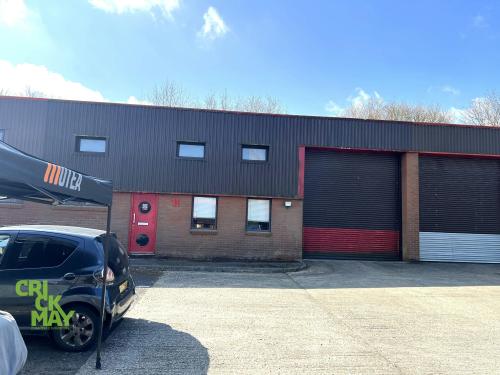 Unit 11, Lawson Hunt Industrial Park, Broadbridge Heath, RH12