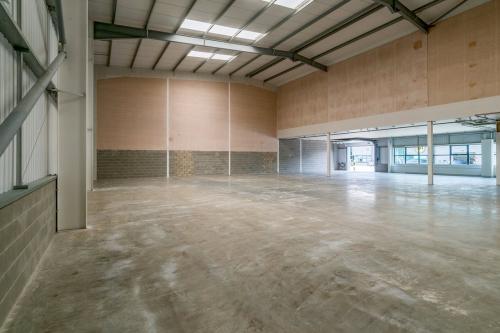 Unit 13, Vision Industrial Park, Acton, London, W3