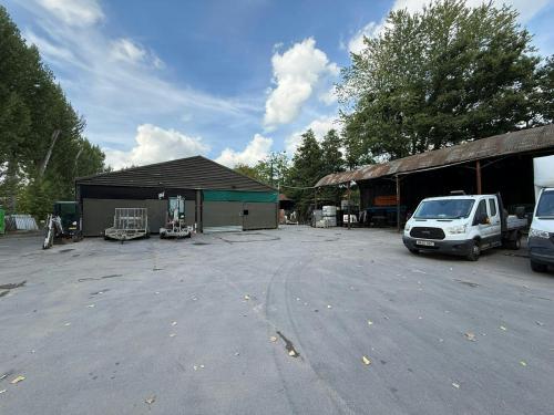 1.5 Acres, Withy Park, Dutton Lane, Withy Meadows, Eastleigh, SO50